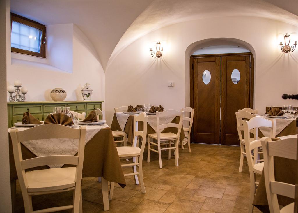 Отель L'Antico Borgo Джераче Экстерьер фото